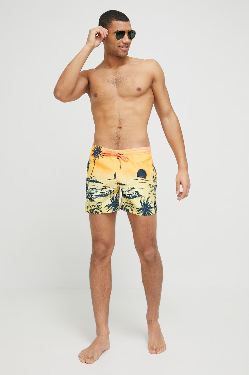 Quiksilver Плувни шорти в оранжево - Pepit.bg