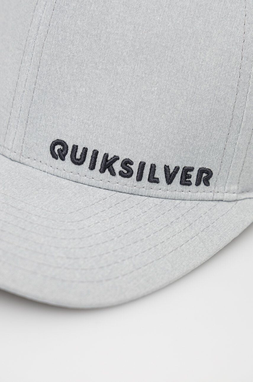 Quiksilver Шапка в сиво с изчистен дизайн - Pepit.bg