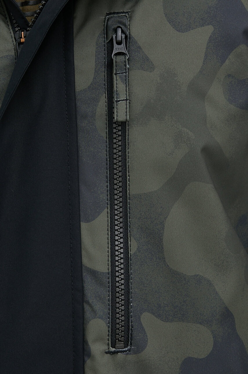 Quiksilver Яке Mission - Pepit.bg