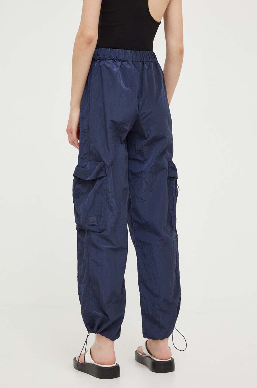 Rains Панталон 18980 Cargo Pants Wide в тъмносиньо с кройка тип карго с висока талия - Pepit.bg