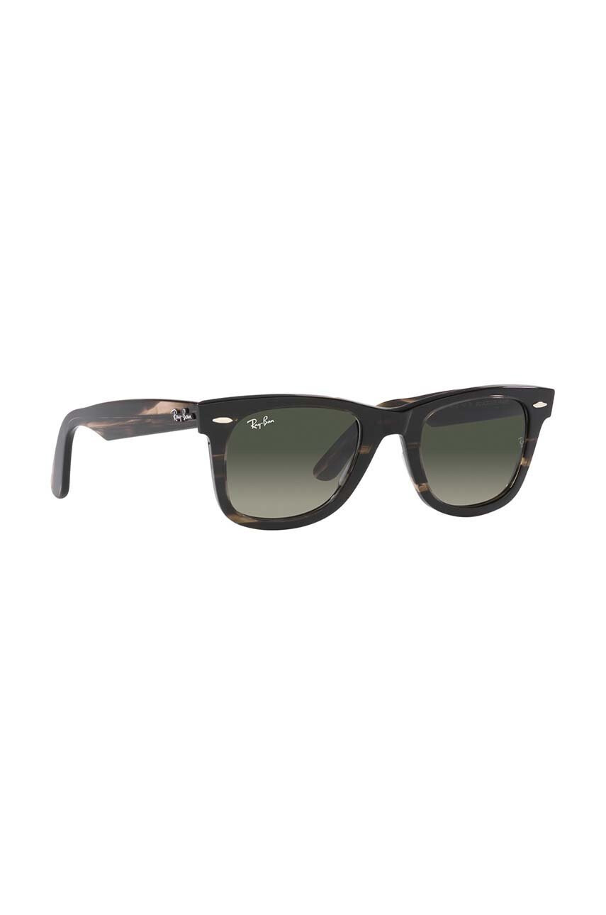 Ray-Ban Слънчеви очила в сиво - Pepit.bg