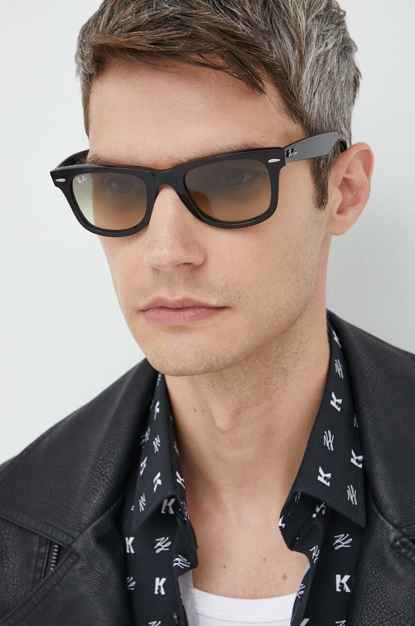 Ray-Ban Слънчеви очила в черно - Pepit.bg