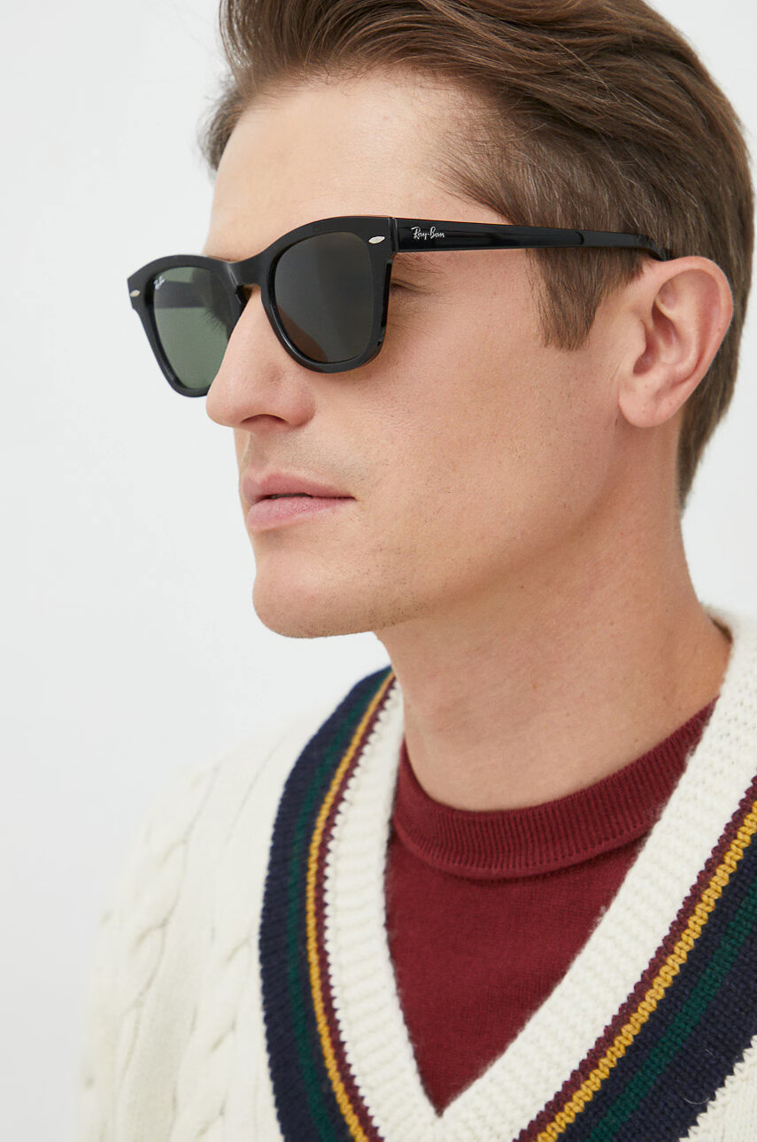 Ray-Ban Слънчеви очила в черно - Pepit.bg