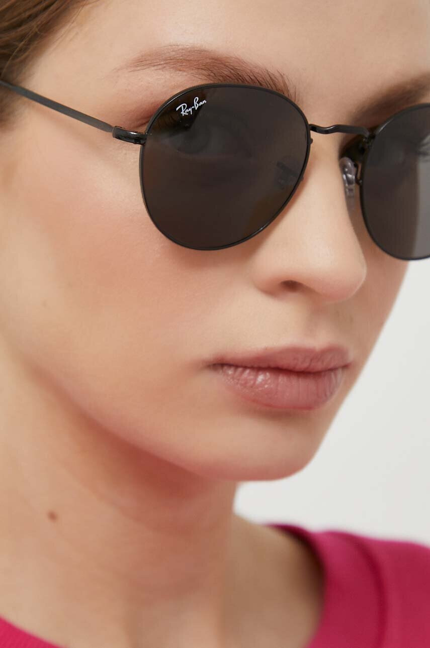 Ray-Ban Слънчеви очила в черно - Pepit.bg