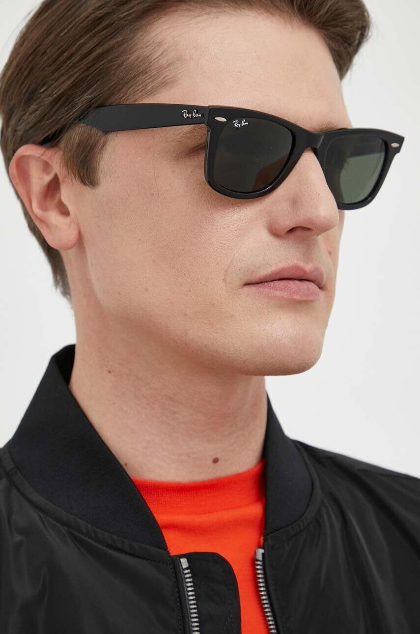 Ray-Ban Слънчеви очила в черно - Pepit.bg