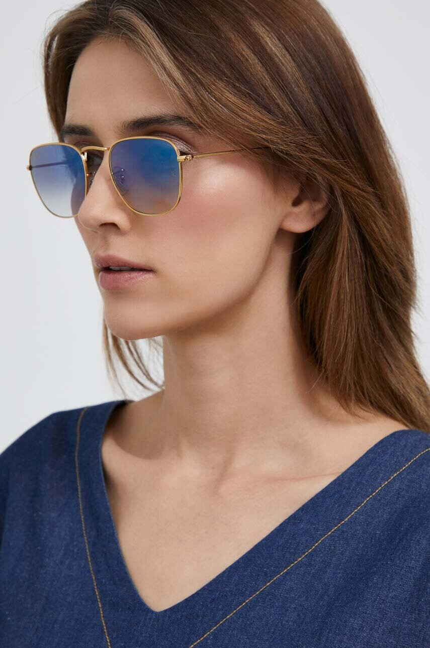 Ray-Ban Слънчеви очила в златисто - Pepit.bg
