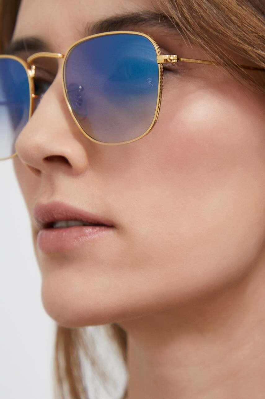 Ray-Ban Слънчеви очила в златисто - Pepit.bg