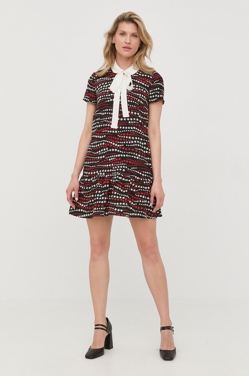 Red Valentino Копринена рокля в черно къс модел със стандартна кройка - Pepit.bg