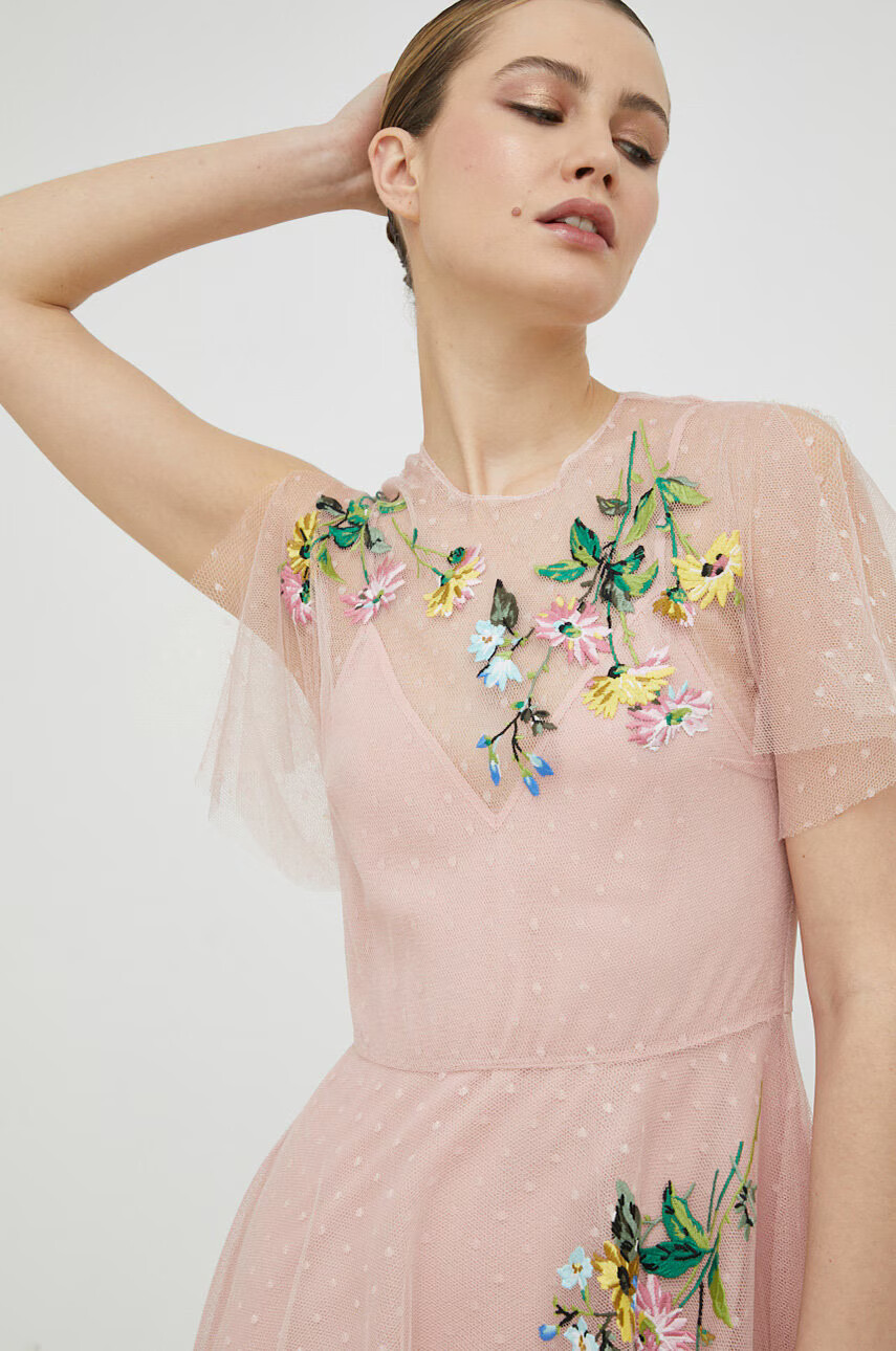Red Valentino Рокля в розово дълъг модел разкроен модел - Pepit.bg