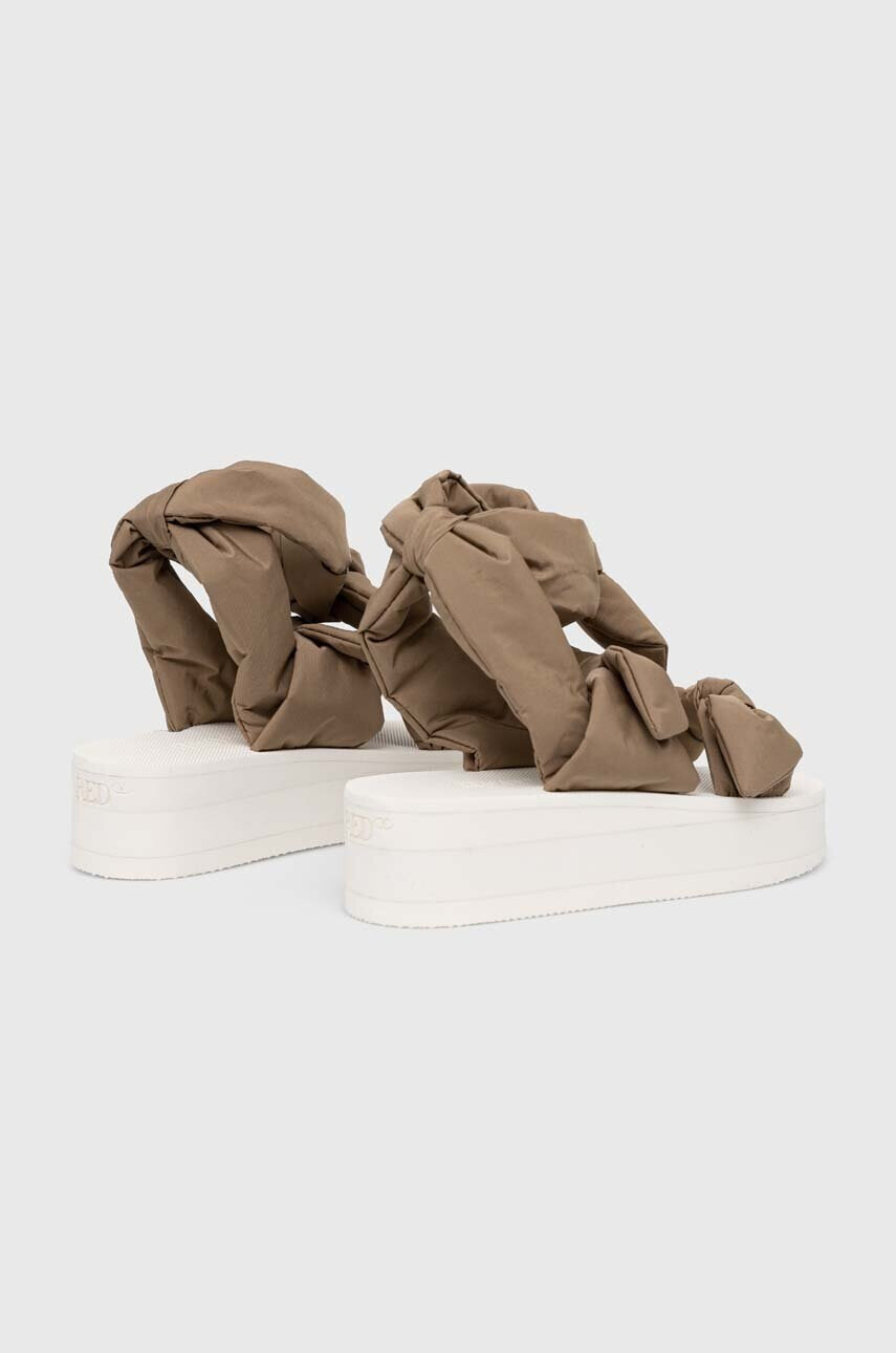 Red Valentino Сандали в зелено с платформа 2Q0S0H03ZGV - Pepit.bg