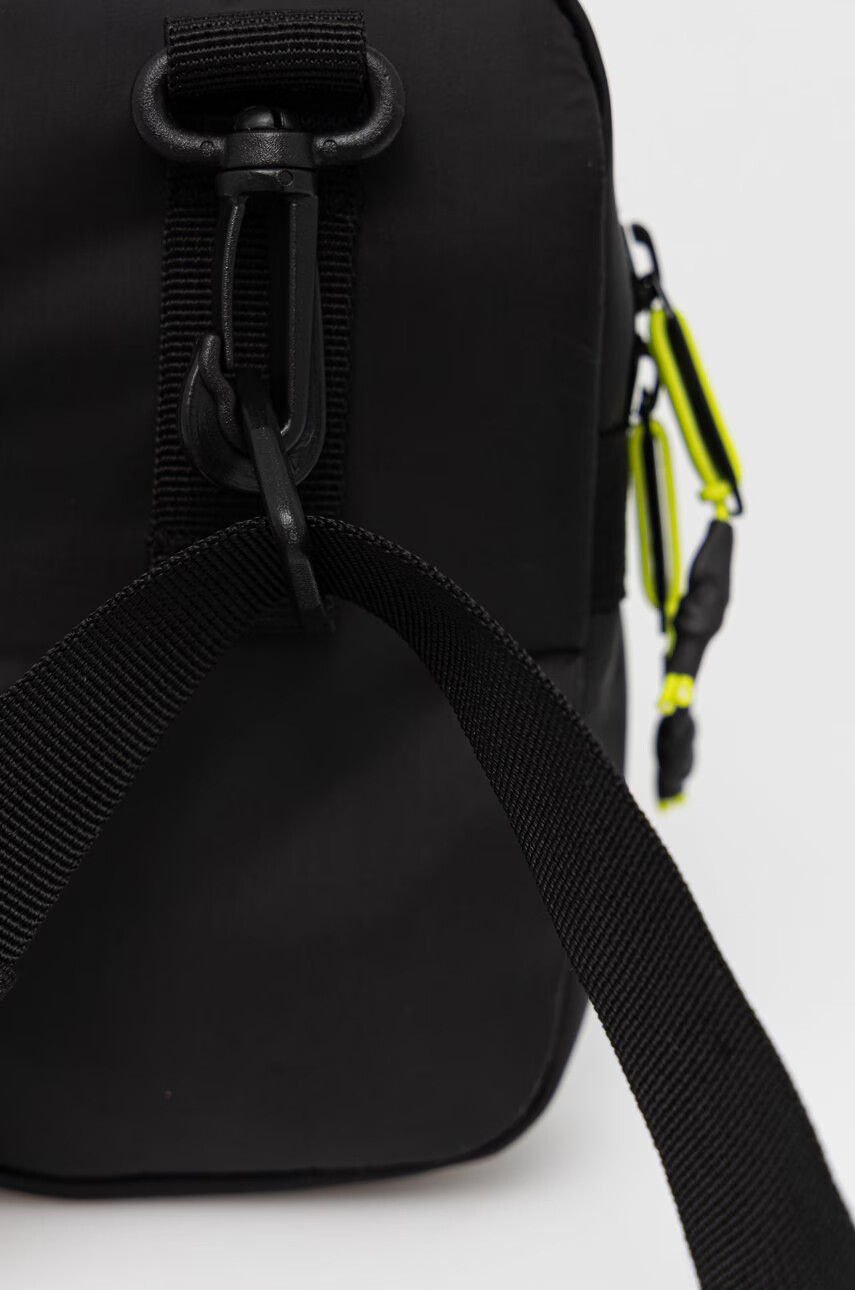 Reebok Чанта през рамо H37594 в черно - Pepit.bg