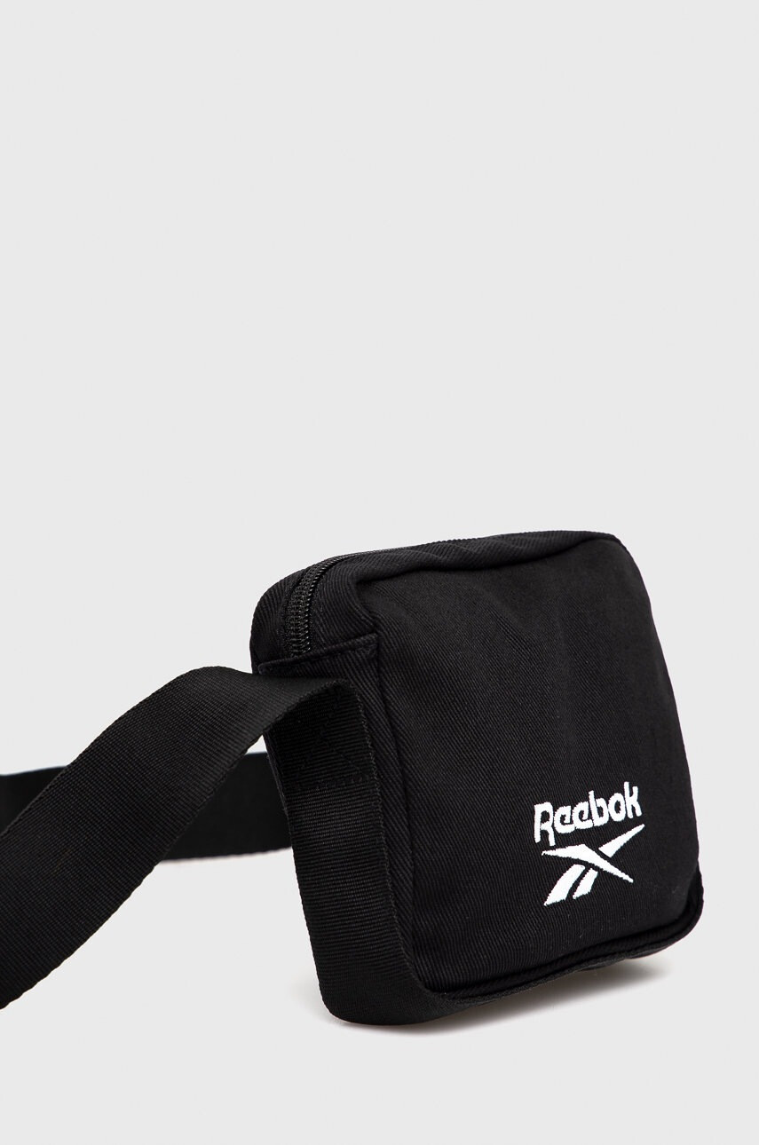Reebok Classic Чанта през рамо HC4365 в черно - Pepit.bg