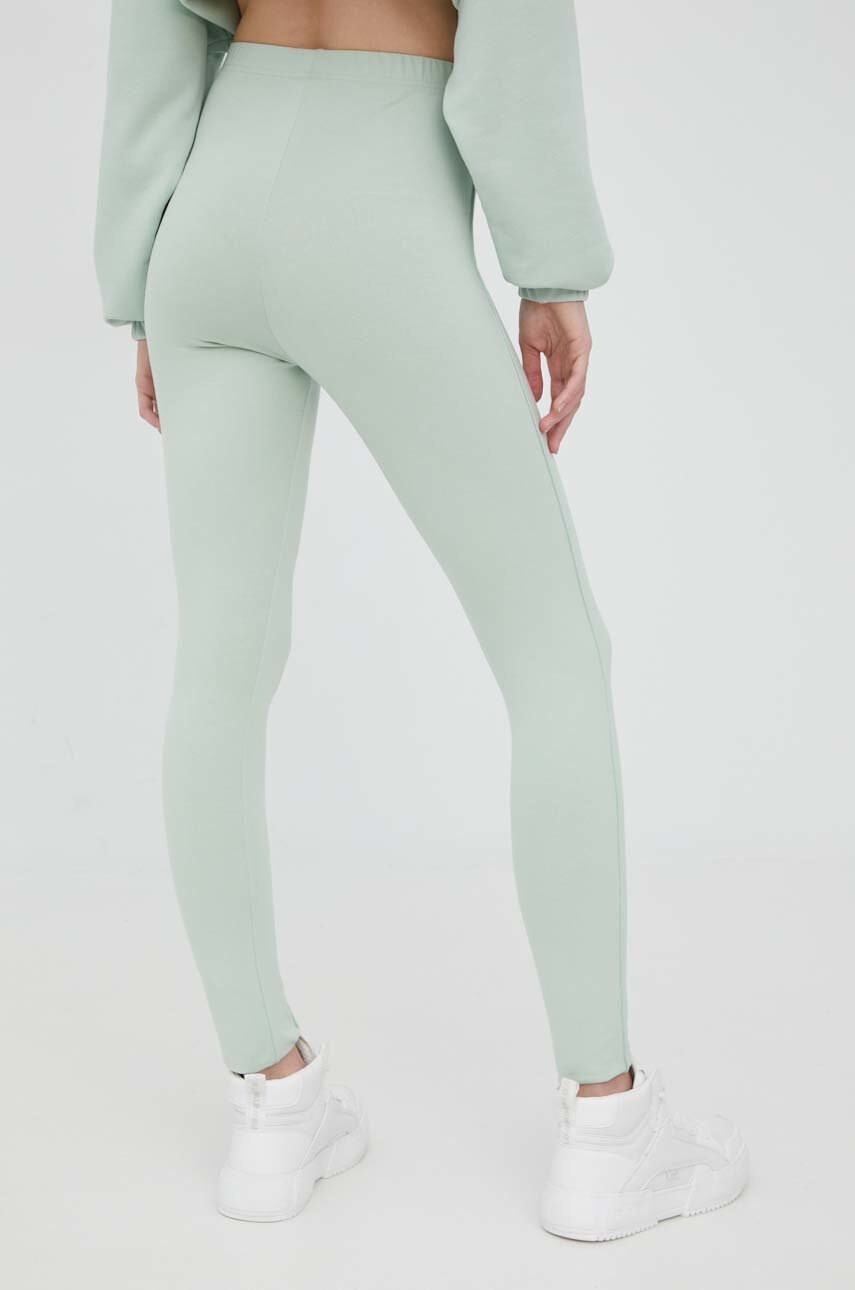 Reebok Classic Клин H46790 в зелено с изчистен дизайн - Pepit.bg