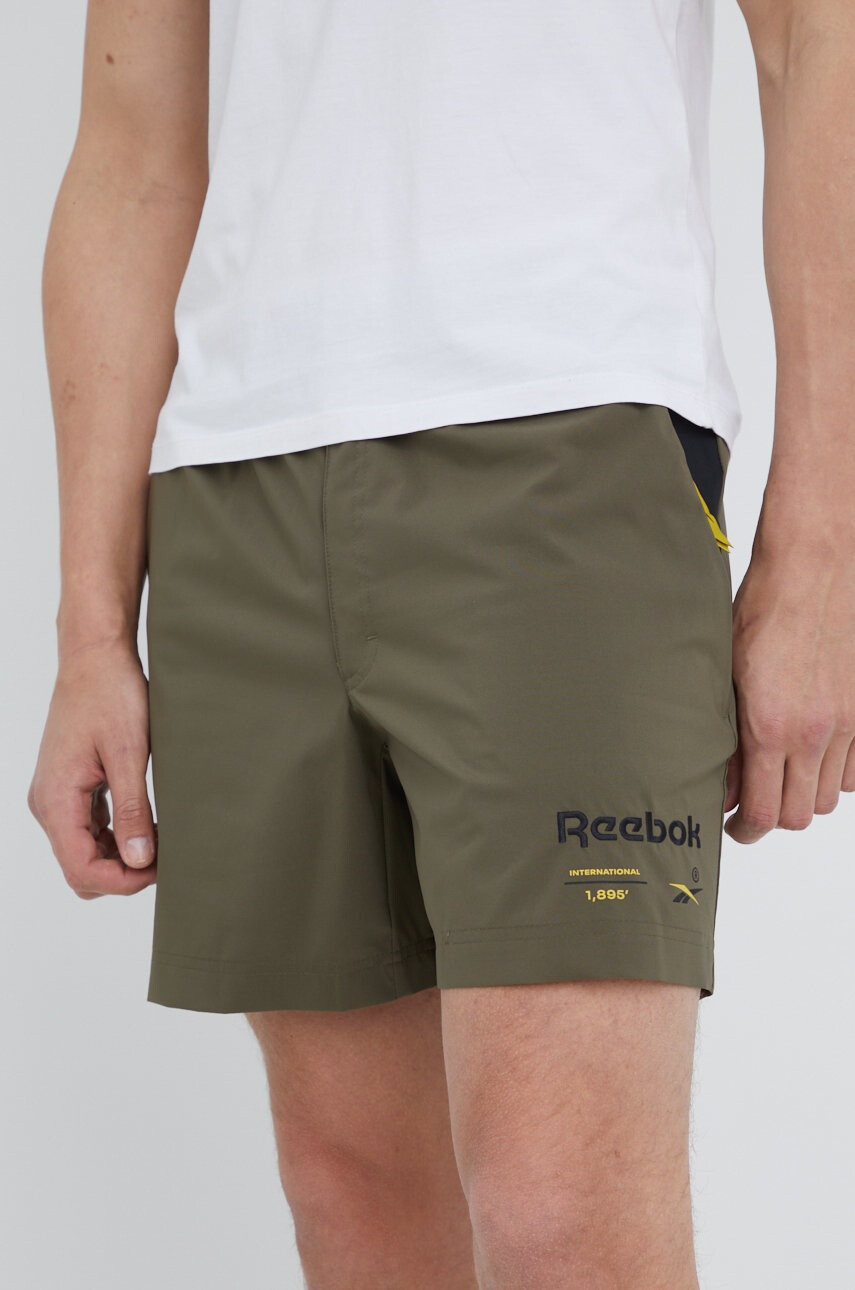 Reebok Classic Къси панталони H54406 в зелено - Pepit.bg
