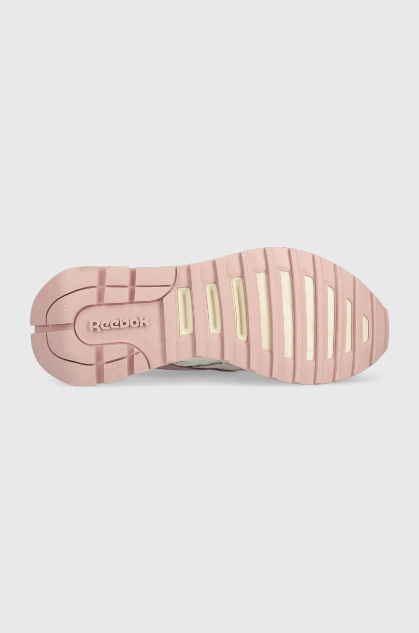 Reebok Classic Маратонки в розово - Pepit.bg