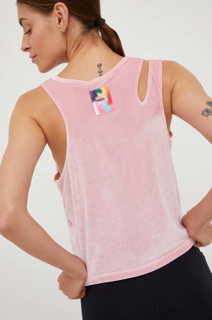 Reebok Classic Топ Nao Serati & Pride в розово - Pepit.bg