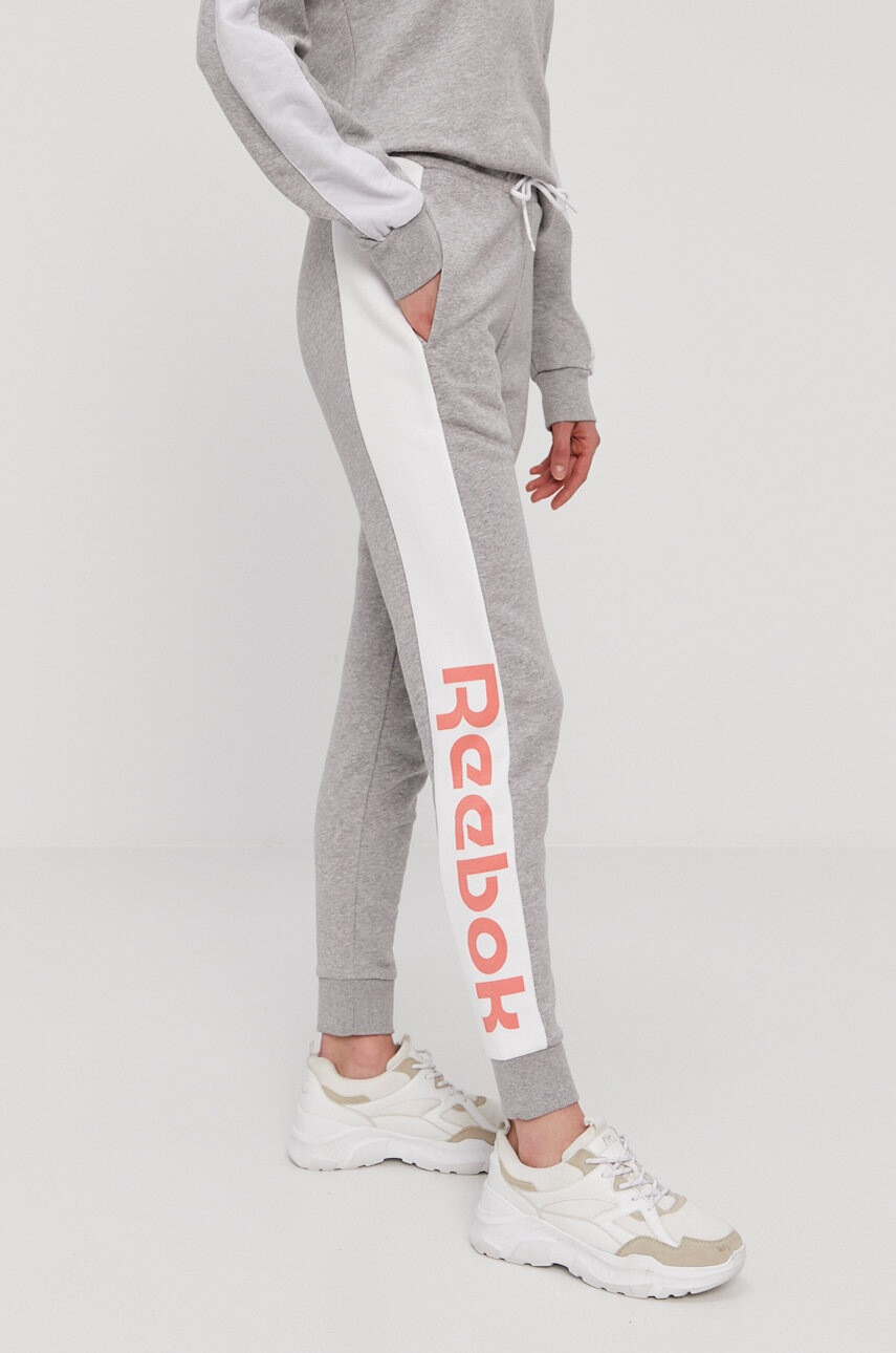 Reebok Панталони HG3191 - Pepit.bg
