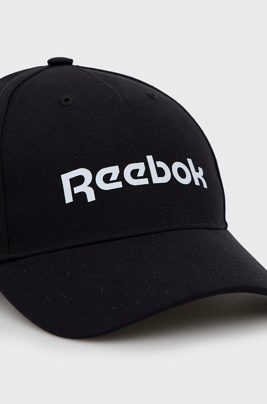 Reebok Шапка H36572 в черно с принт - Pepit.bg