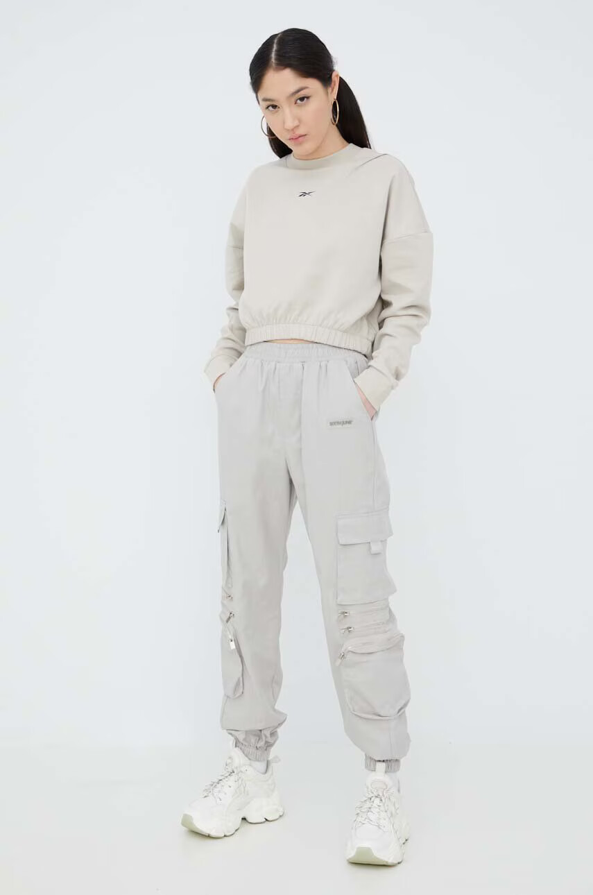 Reebok Суичър H49091 в сиво с изчистен дизайн - Pepit.bg