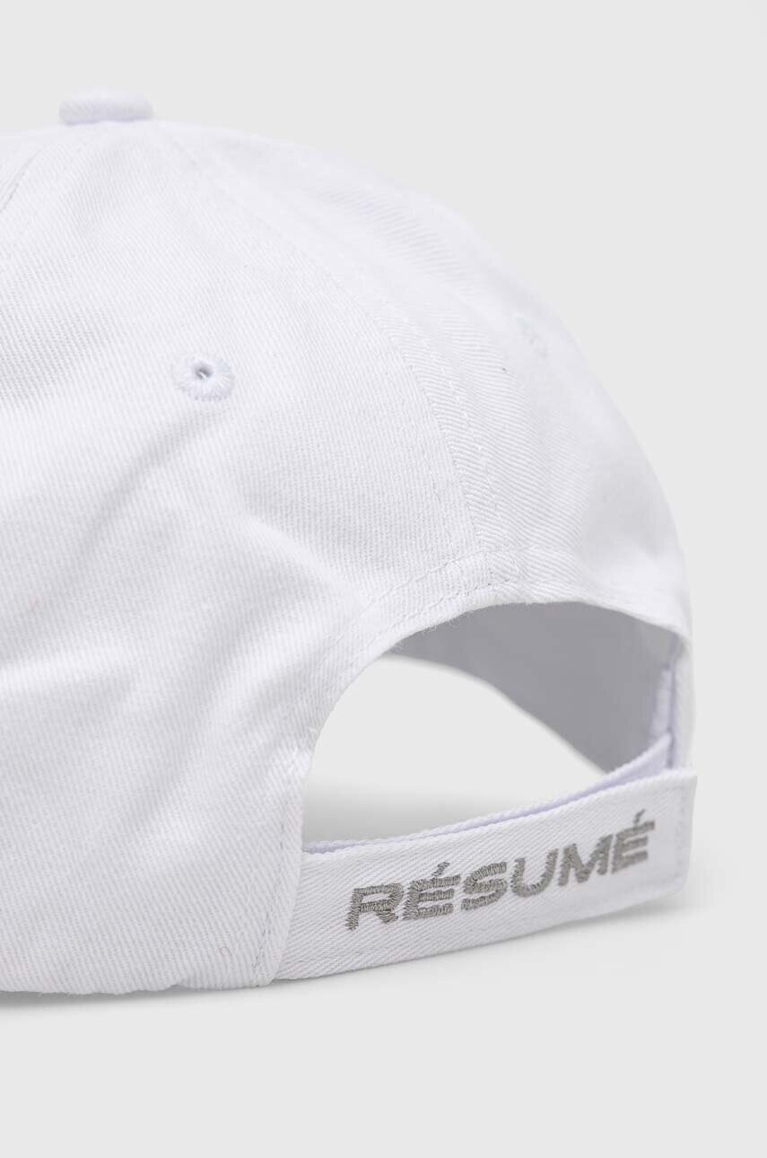 Resume Шапка с козирка Résumé в бяло с апликация - Pepit.bg