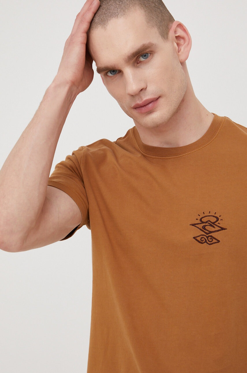 Rip Curl Памучна тениска в златисто с апликация - Pepit.bg