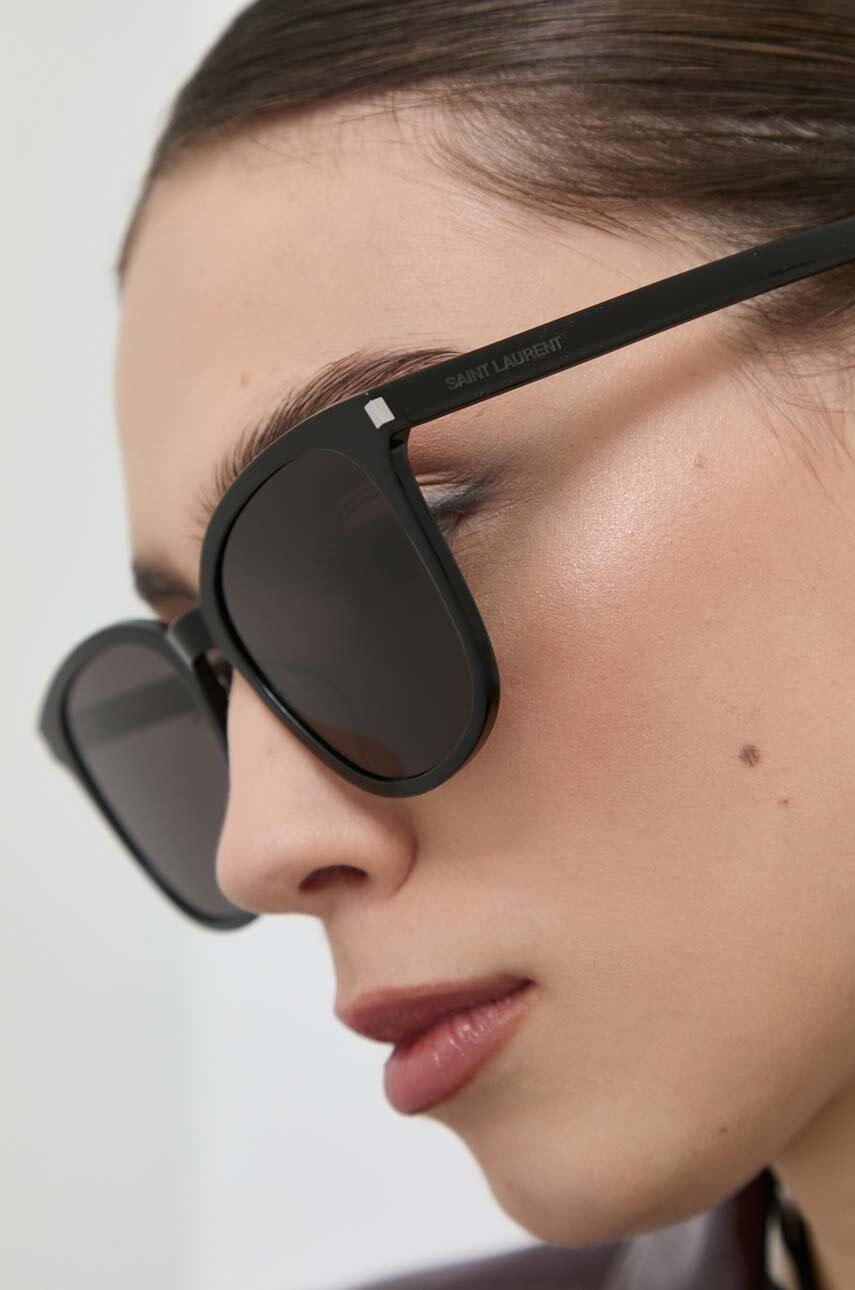 Saint Laurent Слънчеви очила SL565 в черно - Pepit.bg