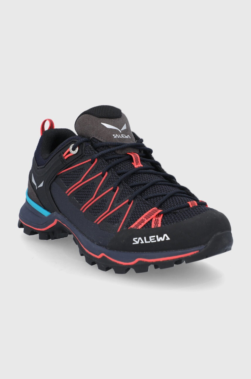 Salewa Обувки Mtn Trainer Lite в тъмносиньо с лека изолация - Pepit.bg