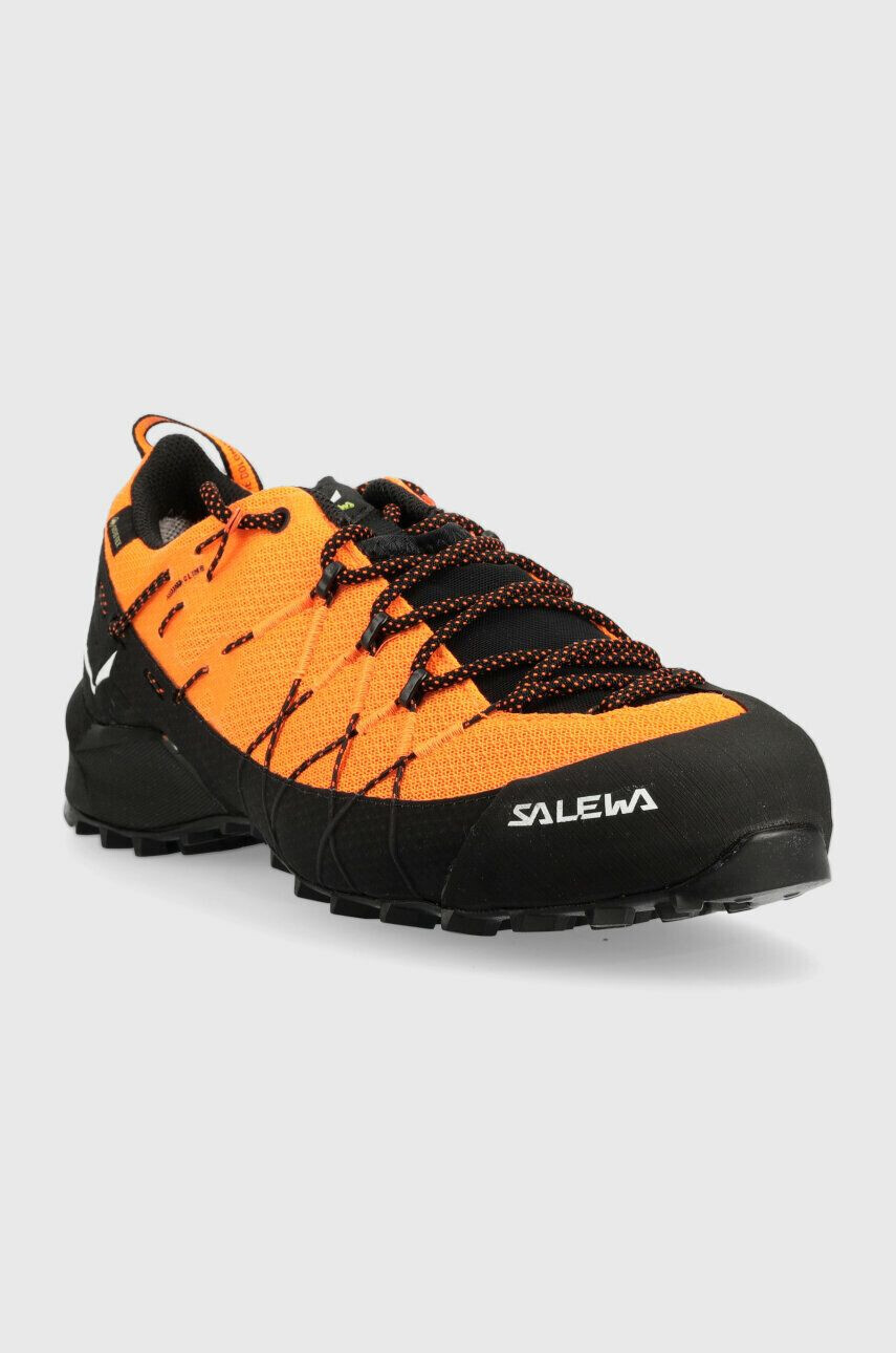 Salewa Обувки Wildfire 2 GTX в оранжево - Pepit.bg