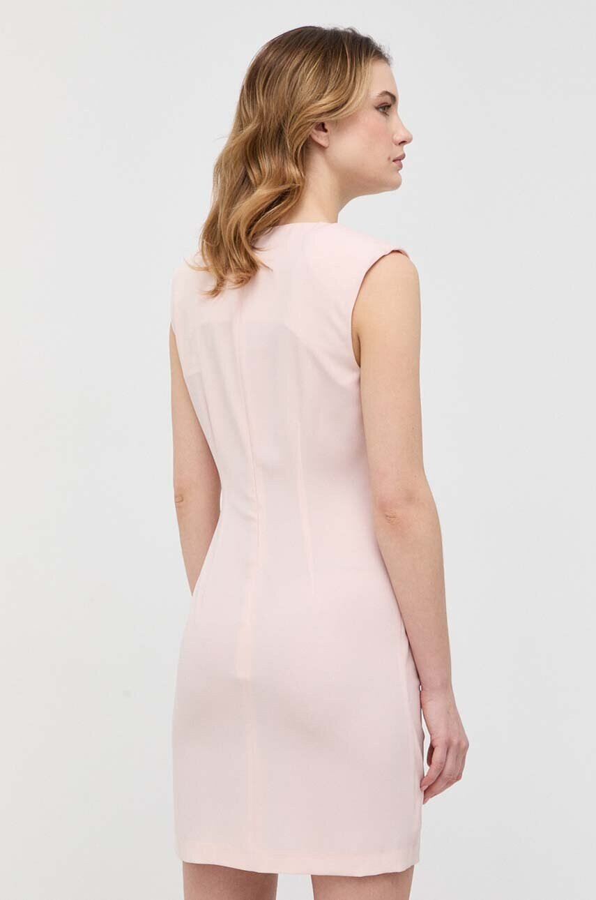 Silvian Heach Рокля в розово къс модел със стандартна кройка - Pepit.bg