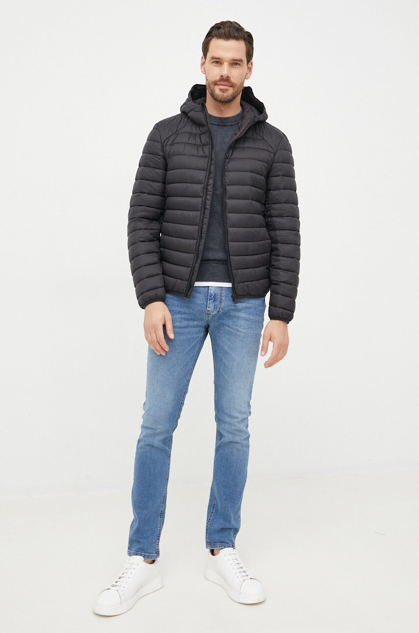 Sisley Яке в черно с преходна изолация - Pepit.bg