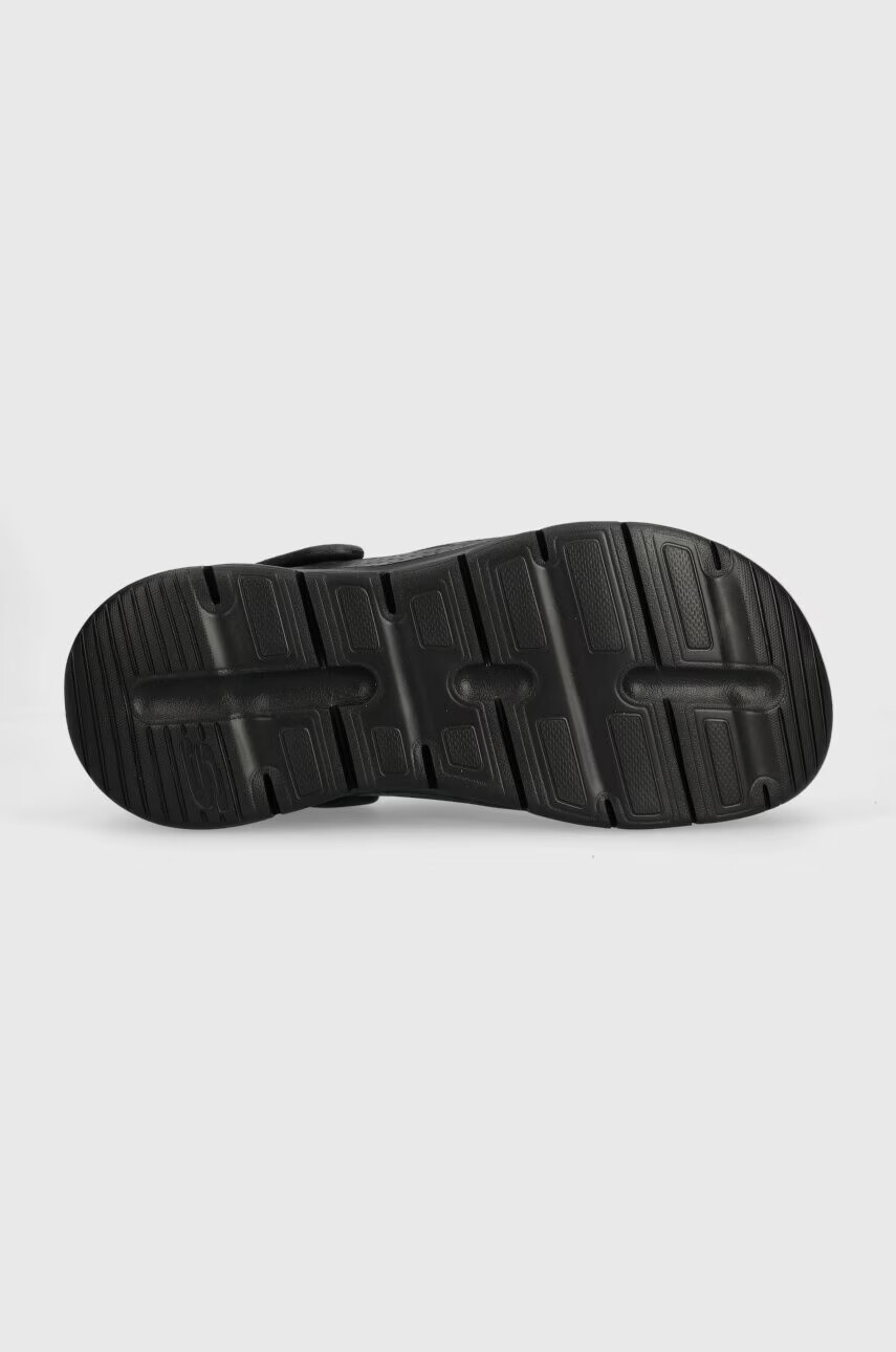 Skechers Чехли в черно - Pepit.bg