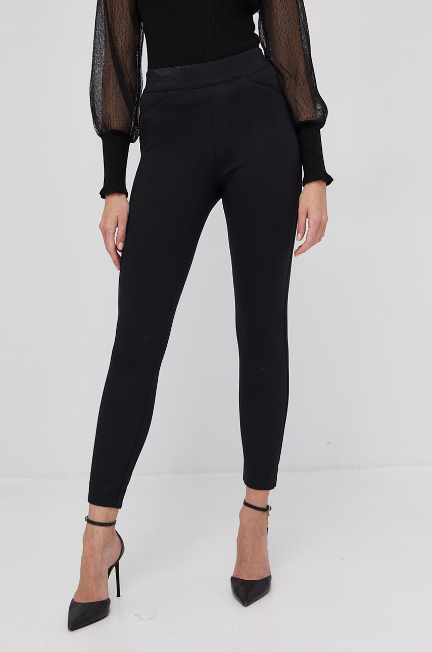 Spanx Клин в черно с изчистен дизайн - Pepit.bg