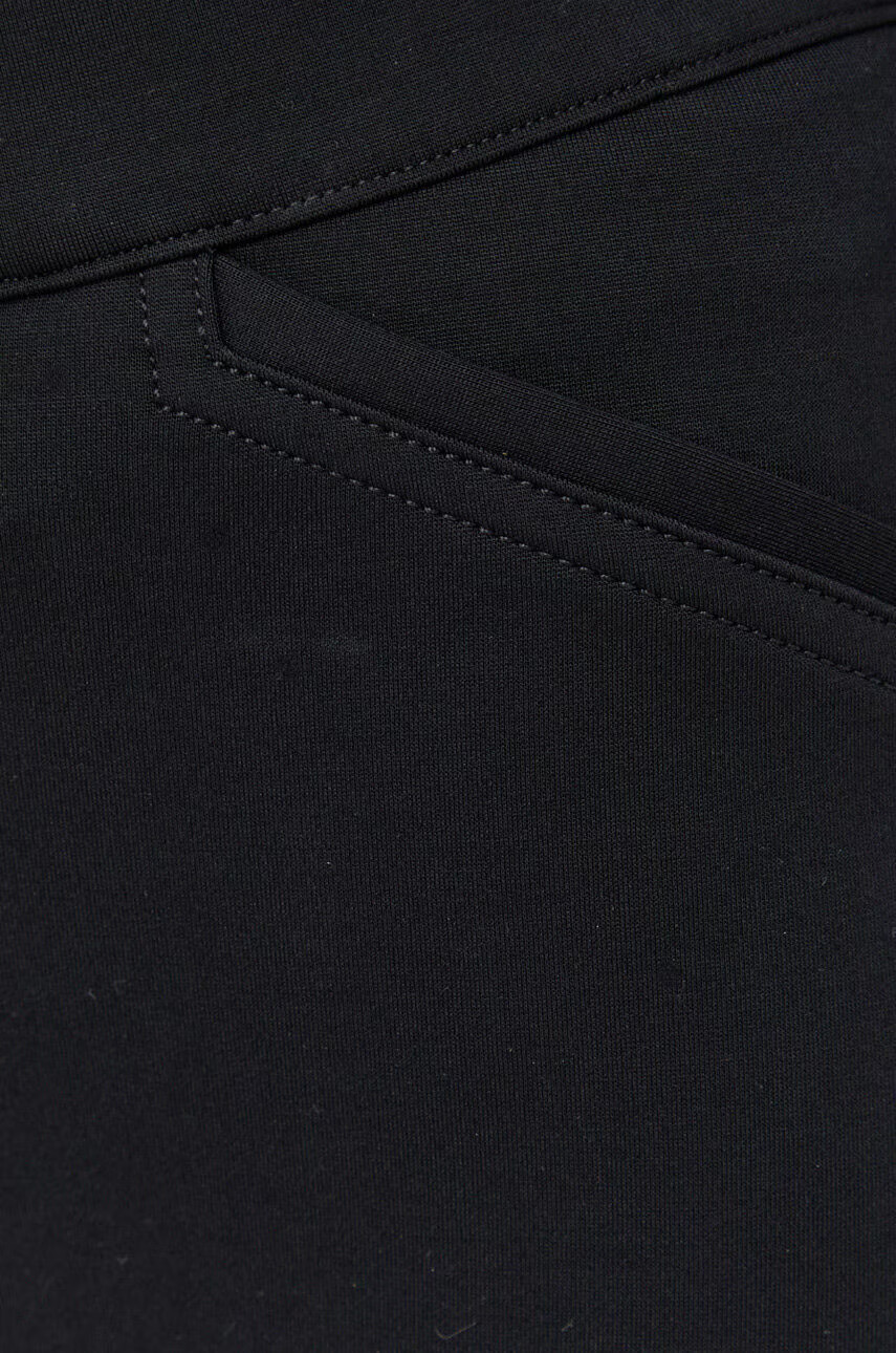 Spanx Клин в черно с изчистен дизайн - Pepit.bg