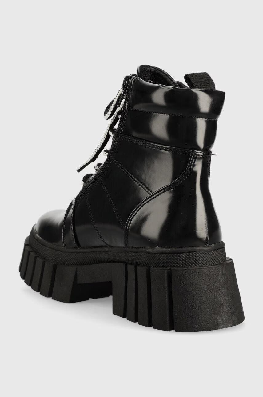 Steve Madden Боти Incredible в черно с платформа с лека изолация - Pepit.bg