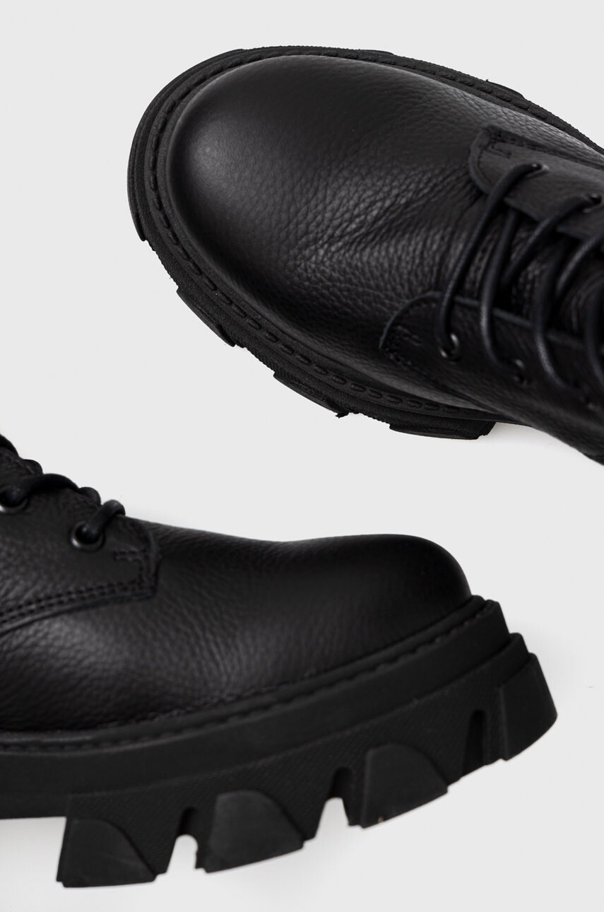 Steve Madden Кожени ботуши - Pepit.bg