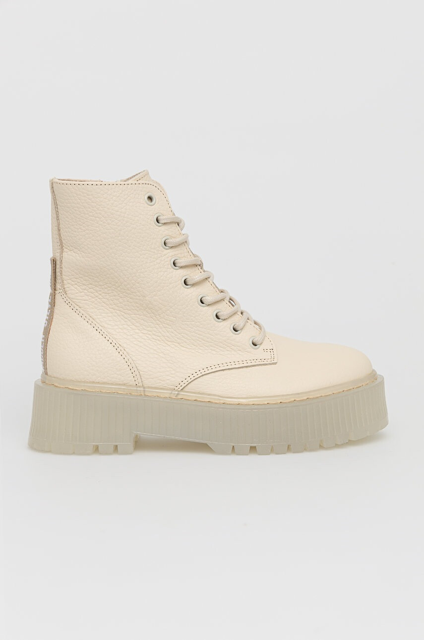 Steve Madden Кожени кубинки Skyhy Bootie дамски в кремаво с платформа - Pepit.bg