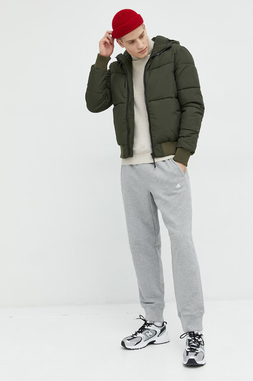 Superdry Яке в зелено със зимна изолация - Pepit.bg