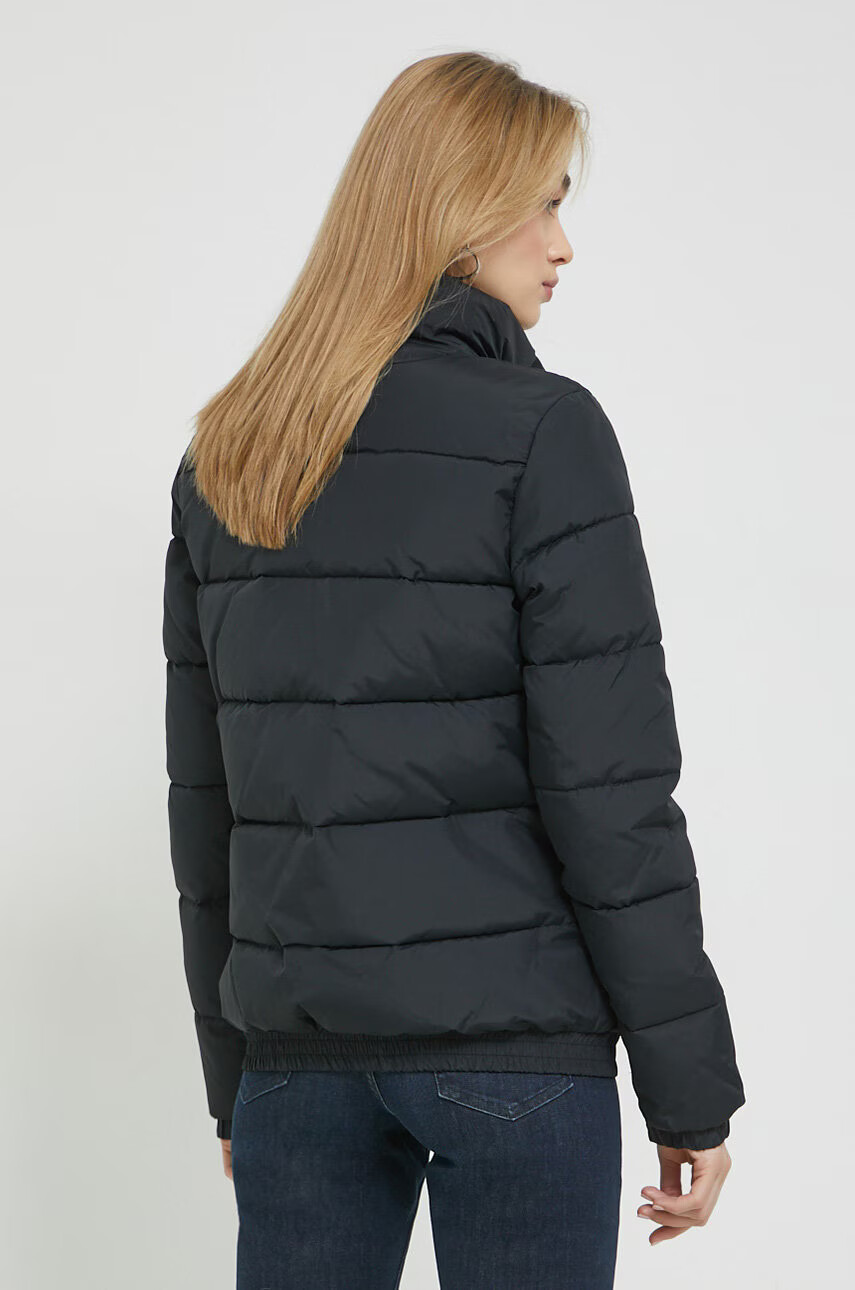 Superdry Яке в черно със зимна изолация - Pepit.bg