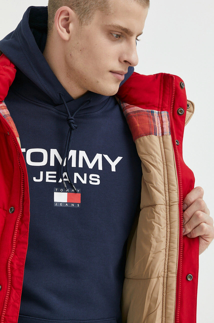 Superdry Яке в червено със зимна изолация - Pepit.bg