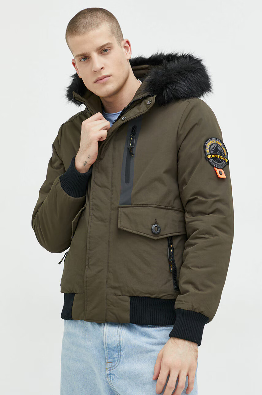 Superdry Яке в зелено със зимна изолация - Pepit.bg