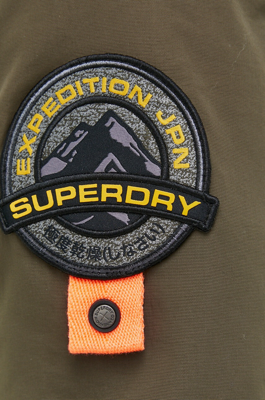 Superdry Яке в зелено със зимна изолация - Pepit.bg