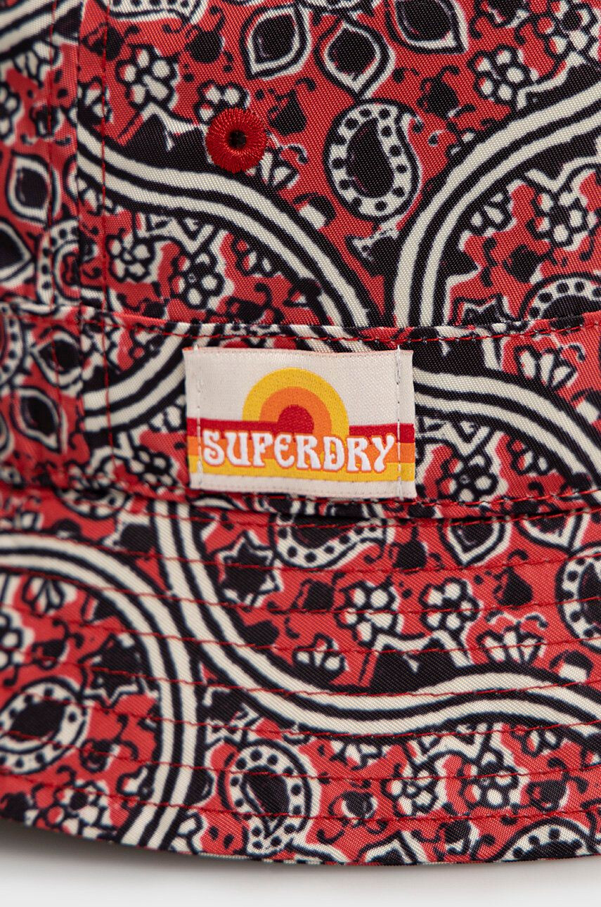 Superdry Капела в червено - Pepit.bg