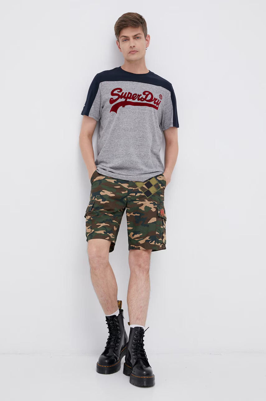 Superdry Къси панталони - Pepit.bg