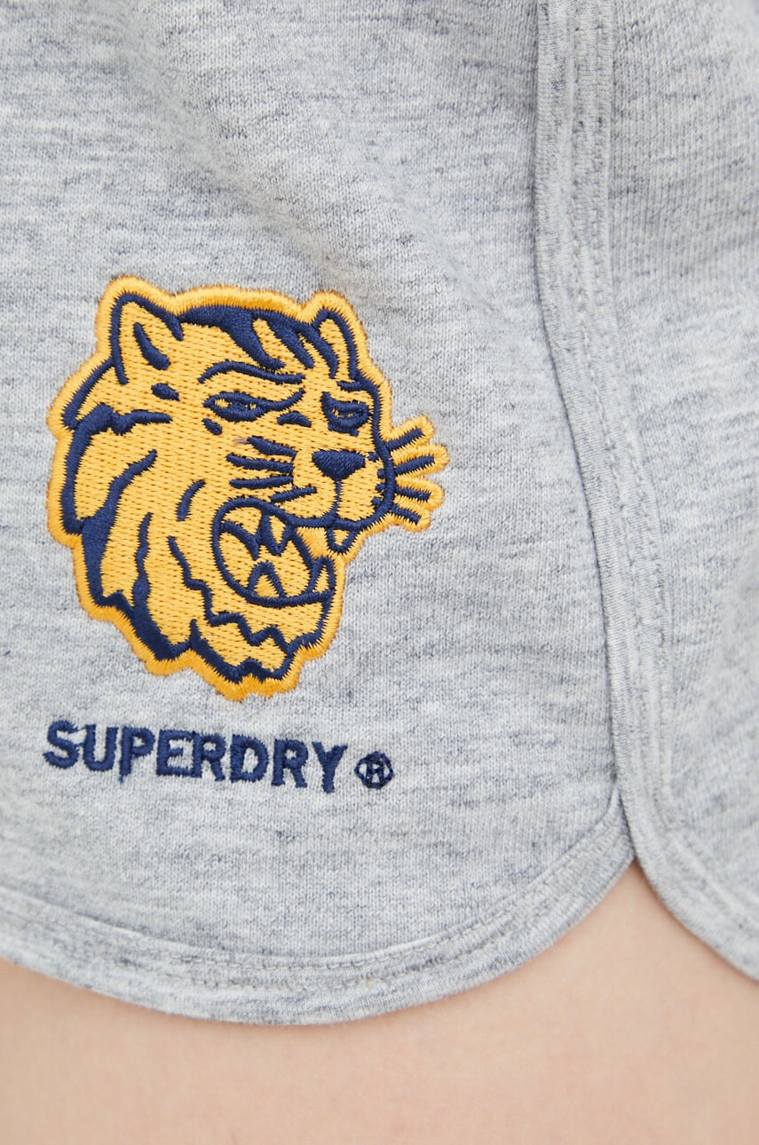 Superdry Къси панталони в червено - Pepit.bg