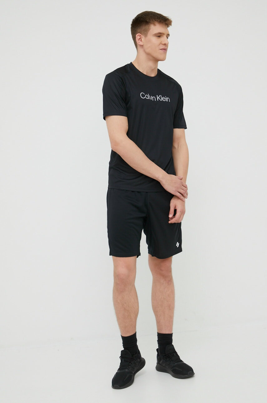 Superdry Къси панталони - Pepit.bg
