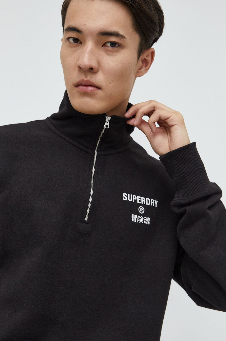 Superdry Памучен суичър в черно с принт - Pepit.bg