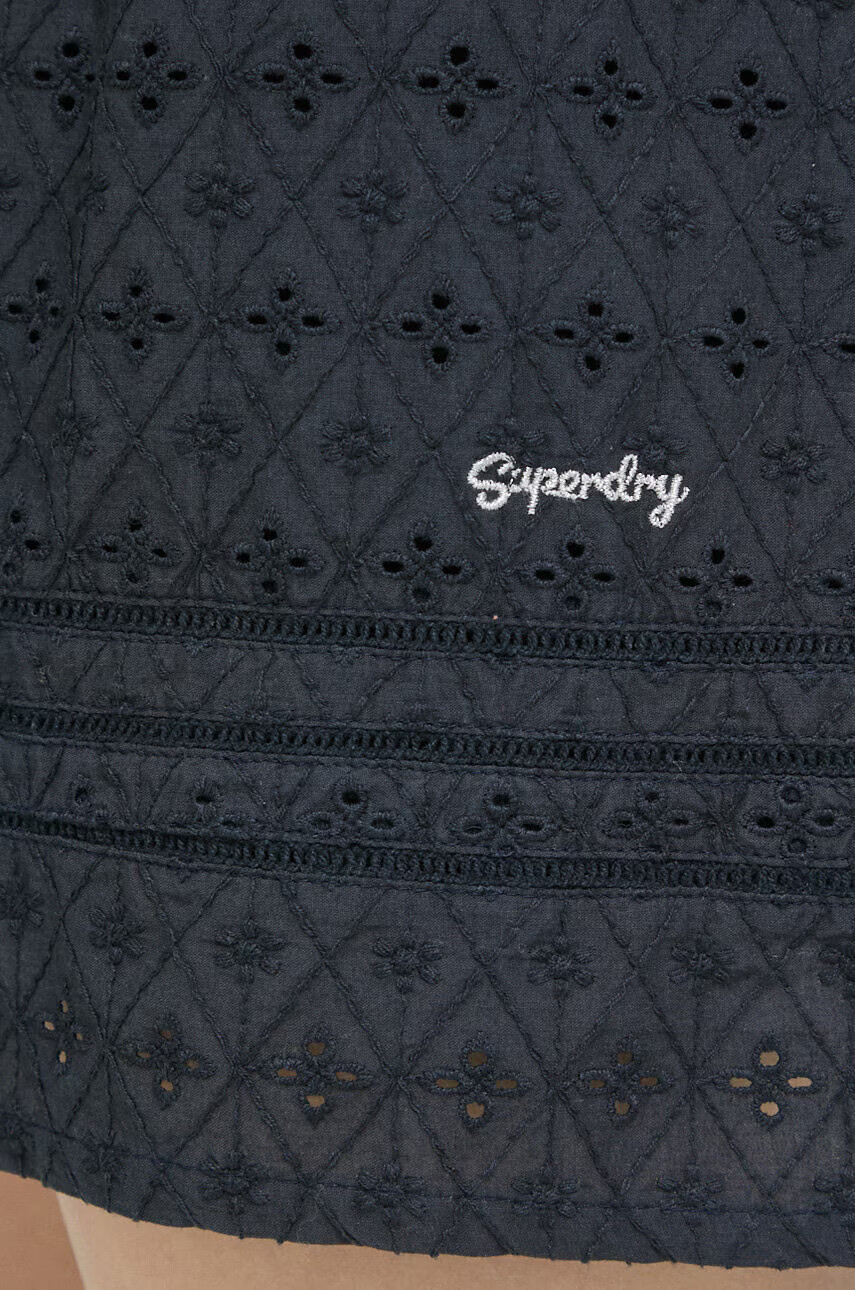 Superdry Памучна пола в тъмносиньо къс модел разкроен модел - Pepit.bg