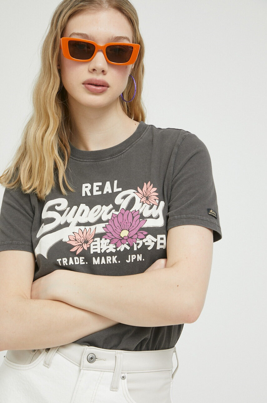 Superdry Памучна тениска в сиво - Pepit.bg