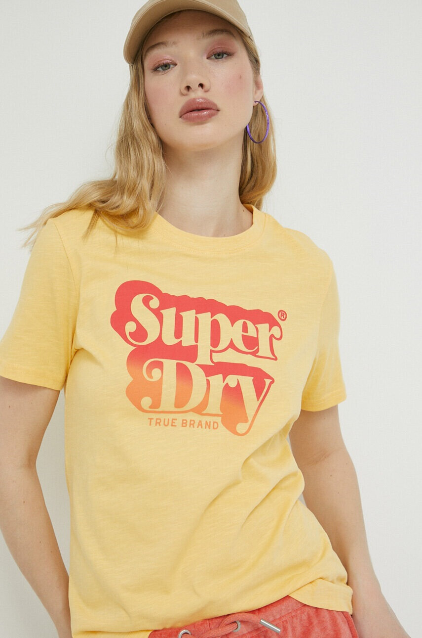 Superdry Памучна тениска в жълто - Pepit.bg
