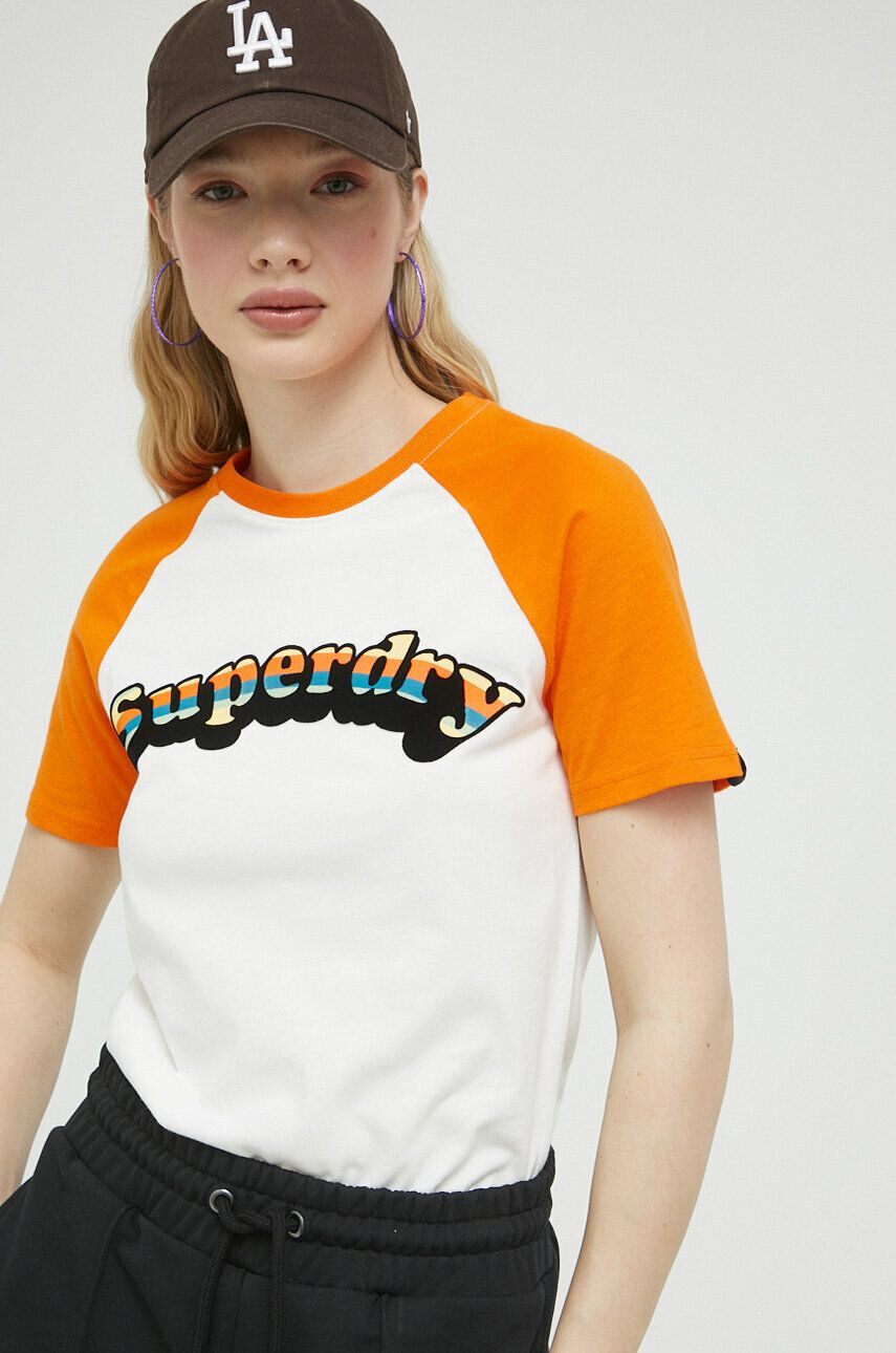 Superdry Памучна тениска в оранжево - Pepit.bg